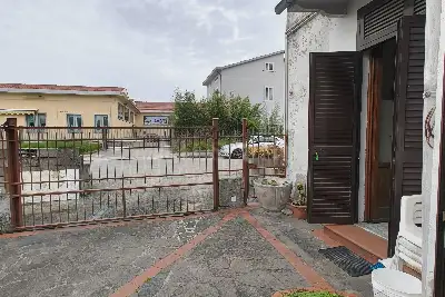 Villino a Schiera in vendita, Via Lunga di Cafaggio, Prato