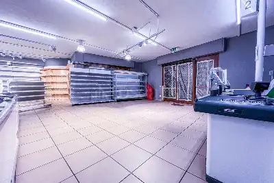 Negozio in vendita, Via Copernico 5, Olbia, Olbia