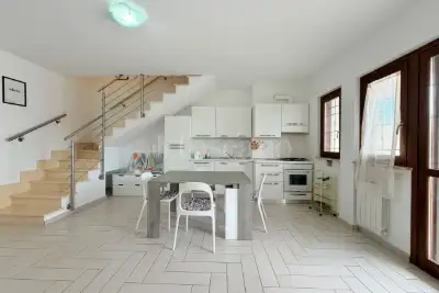 Villa Plurifamiliare in vendita, Via Portorose, Fiumicino
