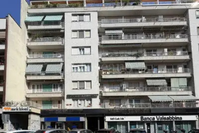 Negozio in vendita, Via Friuli, Milano