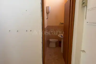Negozio in vendita, Via Satrico, Latina
