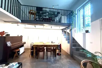Casa in vendita, Via Achille Bizzoni, Milano