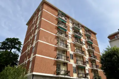 Magazzino in vendita, Via Zurigo, Milano