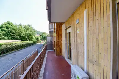 Casa in vendita, Via Giuseppe Grilloni, Como