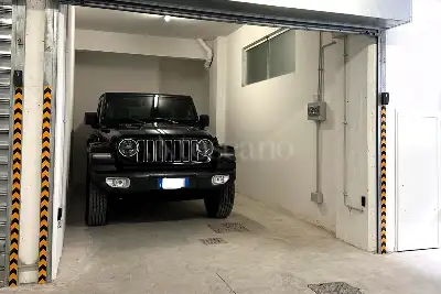 Box in vendita, Via delle Calasanziane, Roma