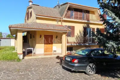 Casa Indipendente in vendita, Via Elia Micangeli, Avezzano
