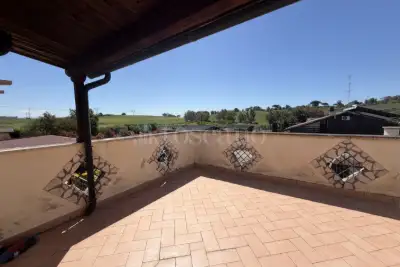 Casa in vendita, Via Torremaggiore, Pomezia