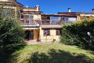 Villino a Schiera in vendita, Via Bazzanese, L'Aquila