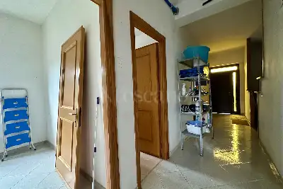 Casa in vendita, Via Cisternense, Lanuvio