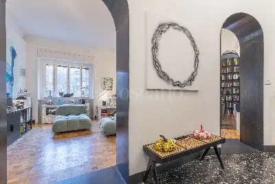 Casa in vendita, Via Eustachi, Milano