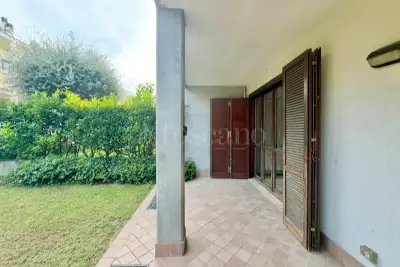 Villino a Schiera in vendita, Via T. Albinoni, Desenzano del Garda