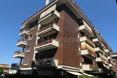 Casa in vendita, Viale dei Promontori, Roma