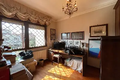 Villa in vendita, Via Mezzocorona, Roma