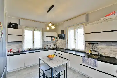 Casa in vendita, Via Resegone, Rogeno