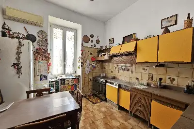 Casa in vendita, Via Magnagrecia, Roma