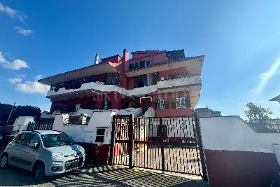 Casa in vendita, Via Mongardino, Roma