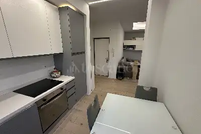 Casa in vendita, via Vittorio Locchi, Brescia