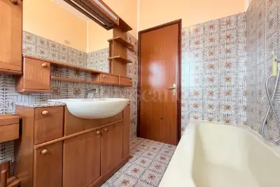 Casa in affitto, Via Antonio Gramsci, Opera