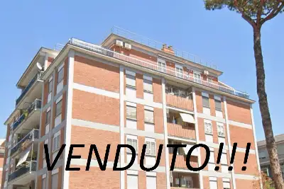 Box in vendita, Via Bernardo Barbiellini Amidei , Roma