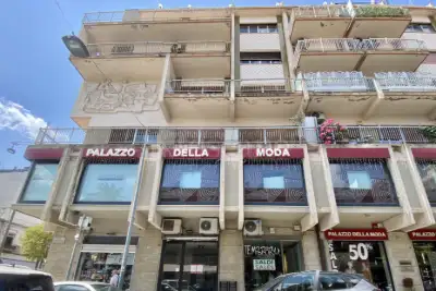 Negozio in affitto, Via Camiciotti, Messina