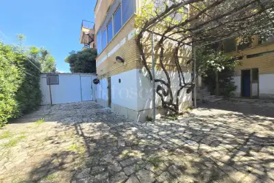 Villino a Schiera in vendita, Via Cortona, Santa Marinella