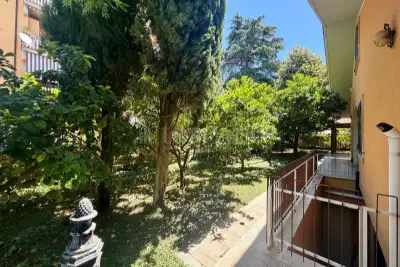 Villino a Schiera in vendita, Via della Marranella di Marino, Roma