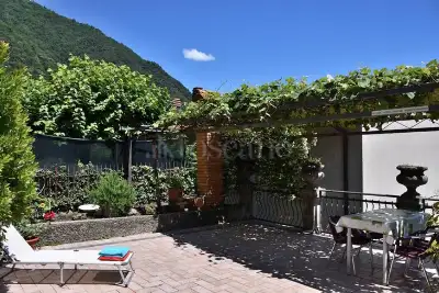 Casa Indipendente in vendita, Via Schignano, Argegno