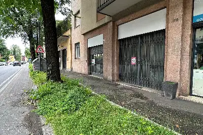 Negozio in vendita, Viale Venezia, Brescia