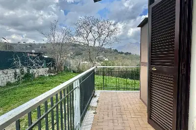 Casa Indipendente in vendita, Contrada Cesine, Avellino