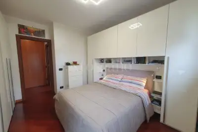 Casa in vendita, Via Francesco Olgiati, Milano