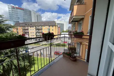 Casa in vendita, Via Lorenteggio, Milano