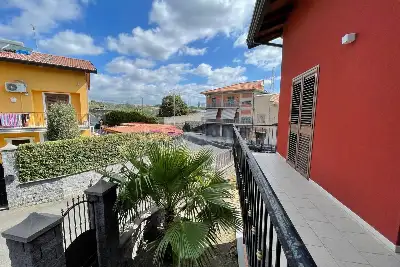 Villino a Schiera in vendita, Via Currolo, Catania