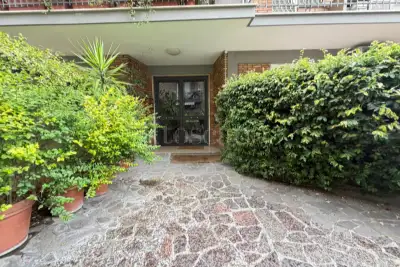 Casa in vendita, Via Jacopone da Todi, Roma