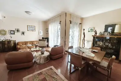 Casa Indipendente in vendita, Via Provinciale San Vito, Brindisi
