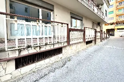 Negozio in affitto, Via Leonardo da Vinci, Scafati