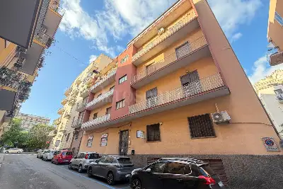 Casa in vendita, Via ughetti, Catania