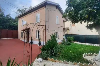 Casa Indipendente in vendita, Via Nevi 128 - Giuliano Teatino CHIETI, Giuliano Teatino