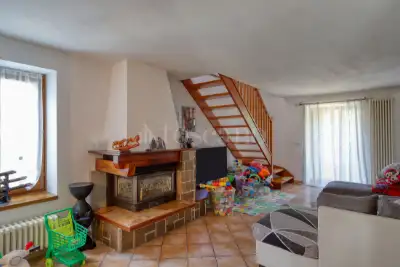 Casa Indipendente in vendita, Via Pasubio, Cunardo