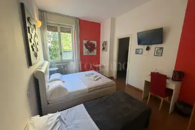 Casa in vendita, Via Pessano, Milano