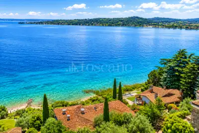 Villa in vendita, Via Alessandro Volta, Padenghe sul Garda