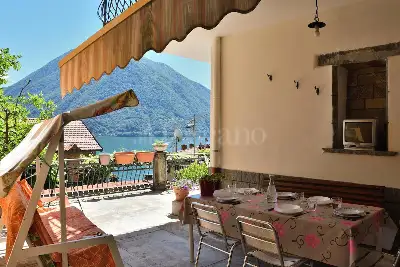 Casa Indipendente in vendita, Via Schignano, Argegno