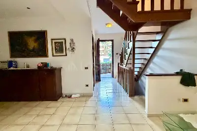 Villino a Schiera in vendita, Via del Fosso dell'Acqua Mariana, Roma