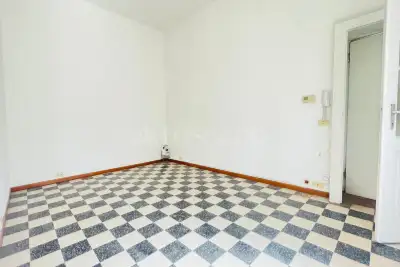 Casa in vendita, Via Carlo Farini, Milano