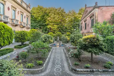 Villa in vendita, Via Giuseppe Garibaldi, Viagrande