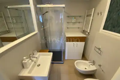 Casa in vendita, Via Paolo Frisi, Milano