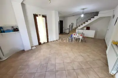 Villa in vendita, Viale di Castel Porziano, Roma