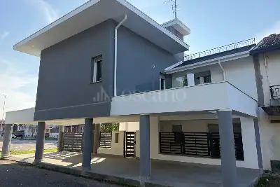 Casa in vendita, Via Favana, Busto Arsizio