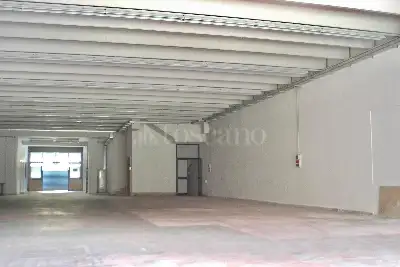 Negozio in affitto, Via Francesco Tedesco, Avellino