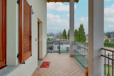 Casa in vendita, Via P. Bozzolo, Marchirolo