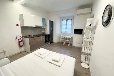 Casa in vendita, Via Alessandro Tadino, Milano